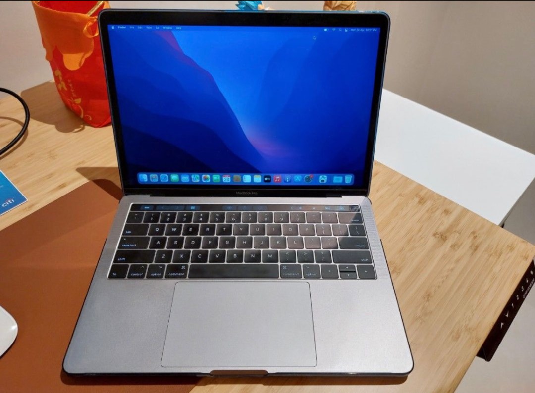 macbook-pro-2016-13-inch-touchbar-computers-tech-laptops