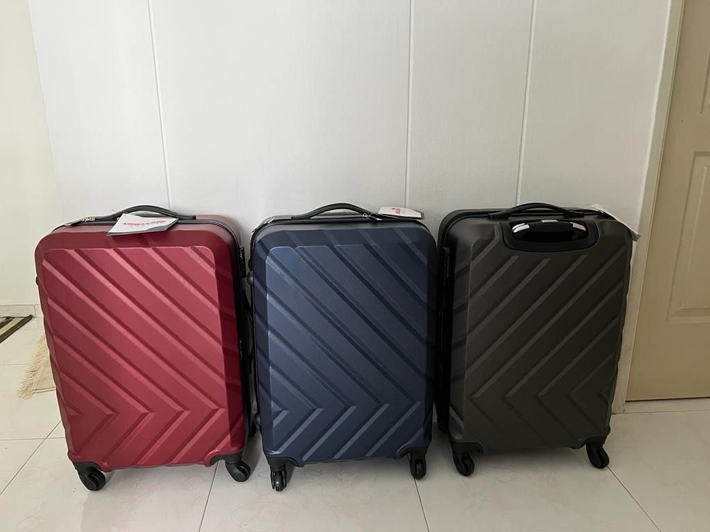 Brand new 24 inch Urbanlite lugagge red grey