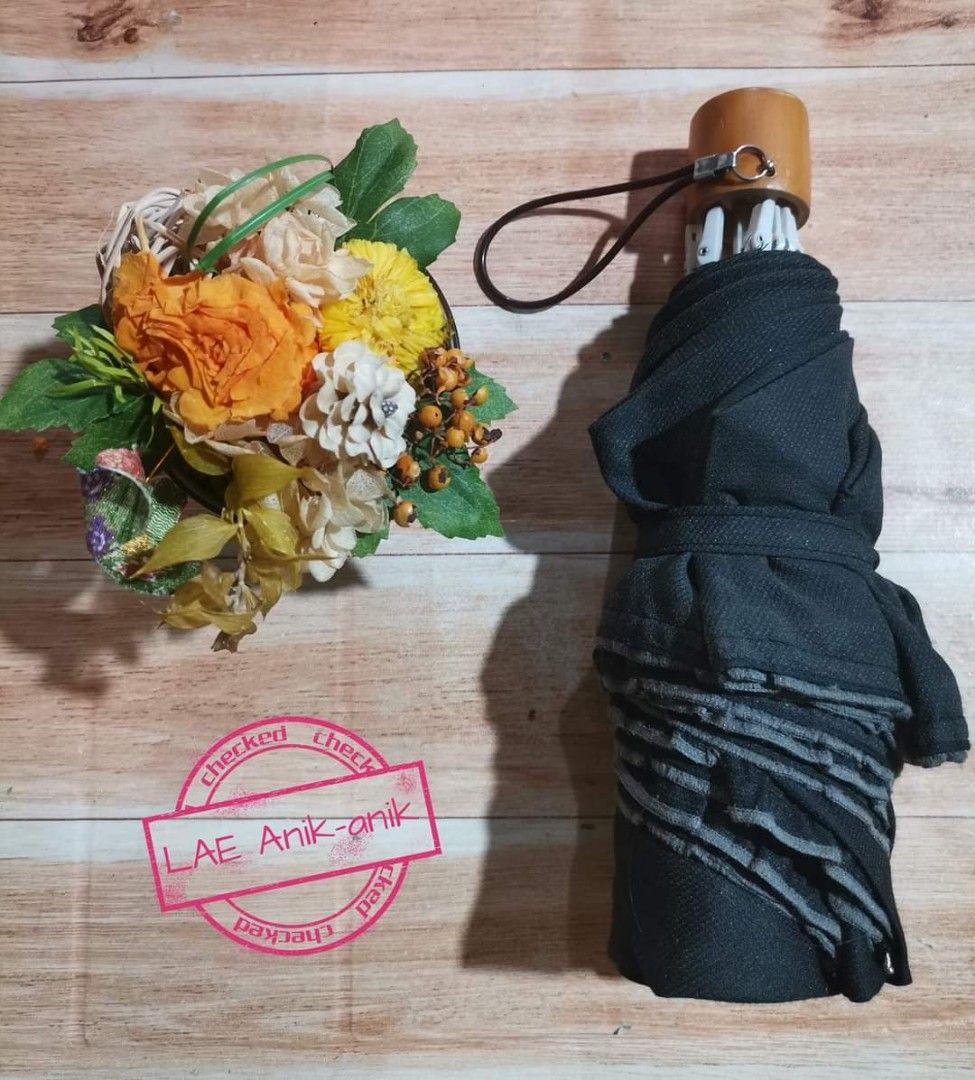 3-Fold Black Umbrella (PANG-ARAW ONLY) (Category: Umbrellas) located in Taguig. Submitted by lae.onlineshop (Listing ID 1252374669, Image 1). Description: Black Umbrella 3-FOLD PANG-ARAW LANG PO Issue: needs cleaning VGC ‼️1 DAY RESERVATION ONLY‼️ This item is from Japan Surplus so please limit your expectations. WHAT YOU SEE IS WHAT YOU GET. MOP: Gcash/Unionbank only MOD: REGULAR JNT/Shopee checkout/Lalamove (By appointment) Shipping schedule? 1