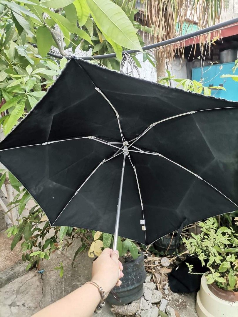 3-Fold Black Umbrella (PANG-ARAW ONLY) (Category: Umbrellas) located in Taguig. Submitted by lae.onlineshop (Listing ID 1252374669, Image 3). Description: Black Umbrella 3-FOLD PANG-ARAW LANG PO Issue: needs cleaning VGC ‼️1 DAY RESERVATION ONLY‼️ This item is from Japan Surplus so please limit your expectations. WHAT YOU SEE IS WHAT YOU GET. MOP: Gcash/Unionbank only MOD: REGULAR JNT/Shopee checkout/Lalamove (By appointment) Shipping schedule? 1