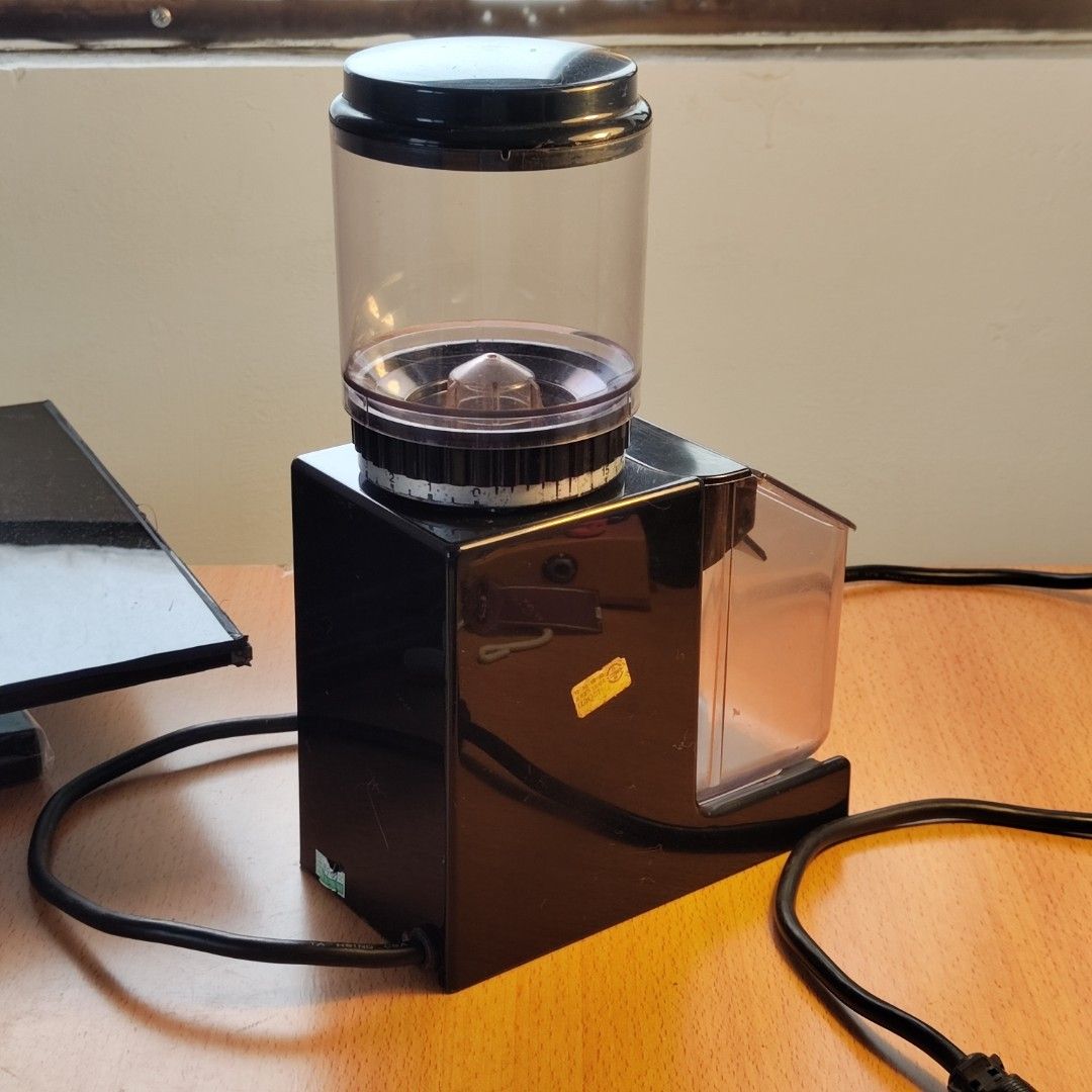 Sold 義大利製 小型 飛利浦 Saeco 平刀 義式 咖啡 磨豆機 burr coffee grinder Philip mc2002