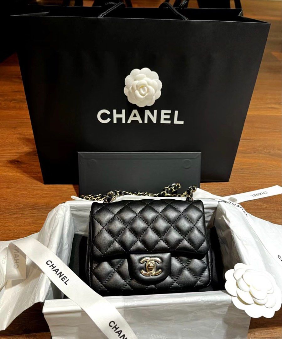 Chanel mini top 17