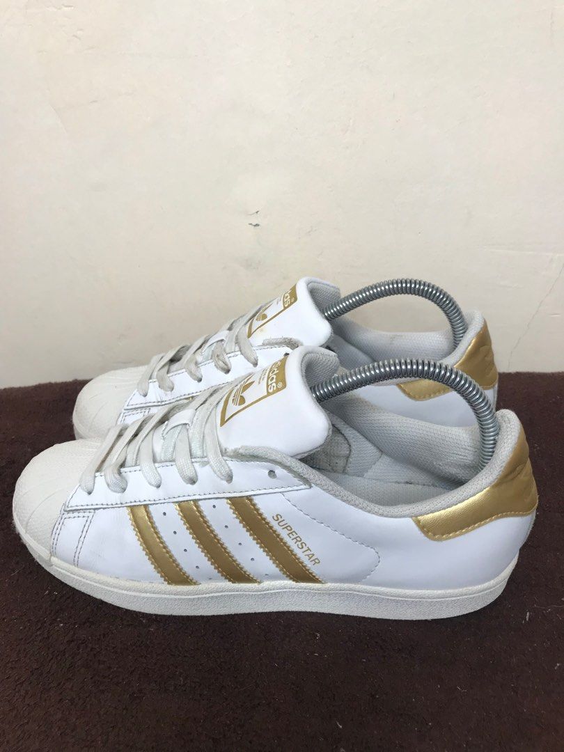 Superstar womens size on sale 7.5