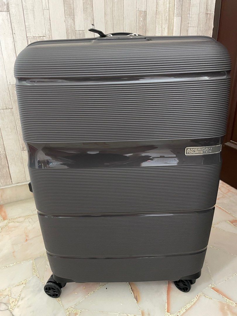 American tourister hot sale 24 inch luggage