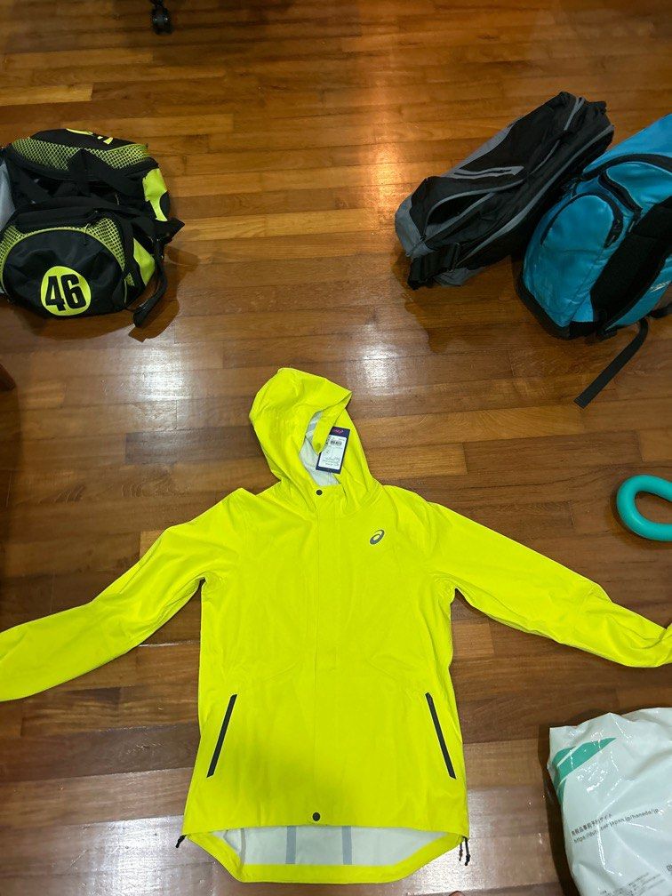 accelerate asics jacket