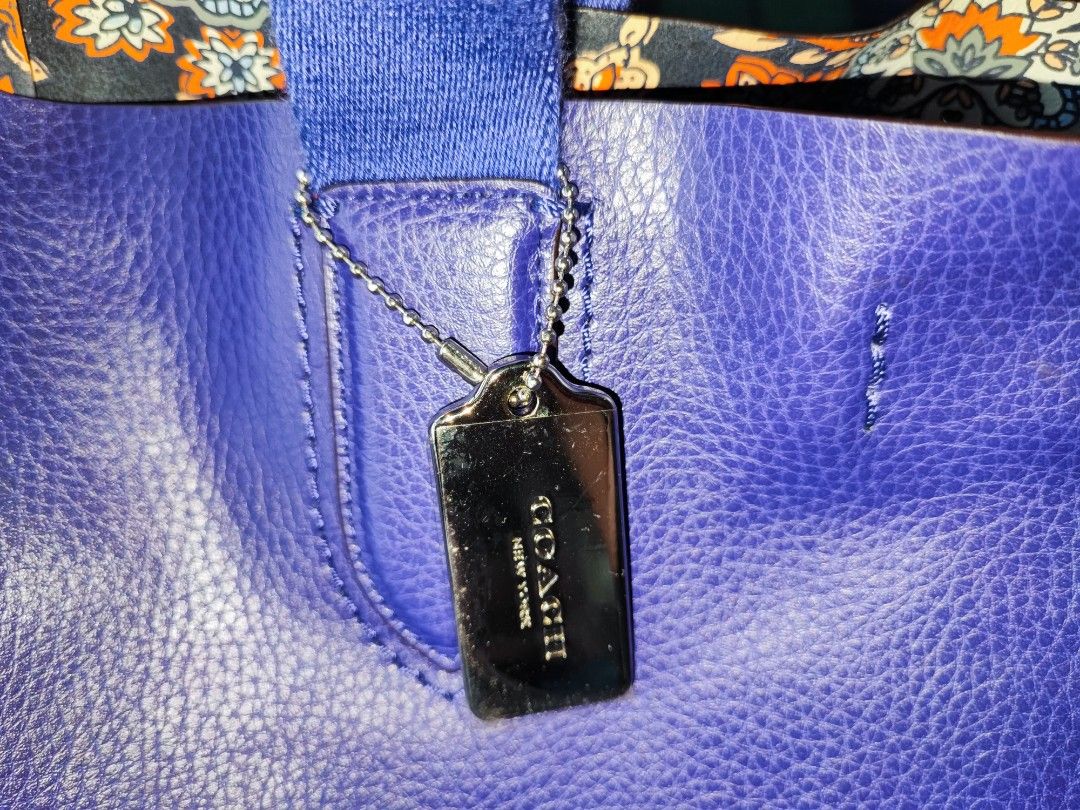 Coach hologram derby tote store
