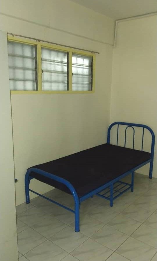 BILIK SEWA PANGSAPURI PERMAI/LRT SUNGAI BESI (Category: Property Rentals) located in Kuala Lumpur. Submitted by bobhartanah (Listing ID 1252296141, Image 3). Description: BILIK SEWA PANGSAPURI PERMAI/LRT SUNGAI BESI 🔎 Bilik untuk disewa (Perempuan Shj) 🔎 Pangsapuri Permai Sungai Besi Kuala Lumpur Masih available utk Kemasukan Mac 2026 🏠 Info rumah🏠 ✅ Tingkat 14 (endlot-agak privacy) ✅ Bilik Twin Sharing Bed(RM350) - 1 katil kekosongan ✅ 1 bil
