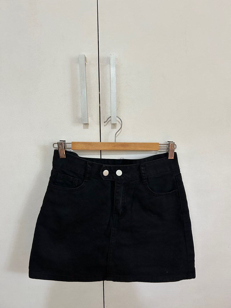 Black denim skort, Women's Fashion, Bottoms, Skirts on Carousell