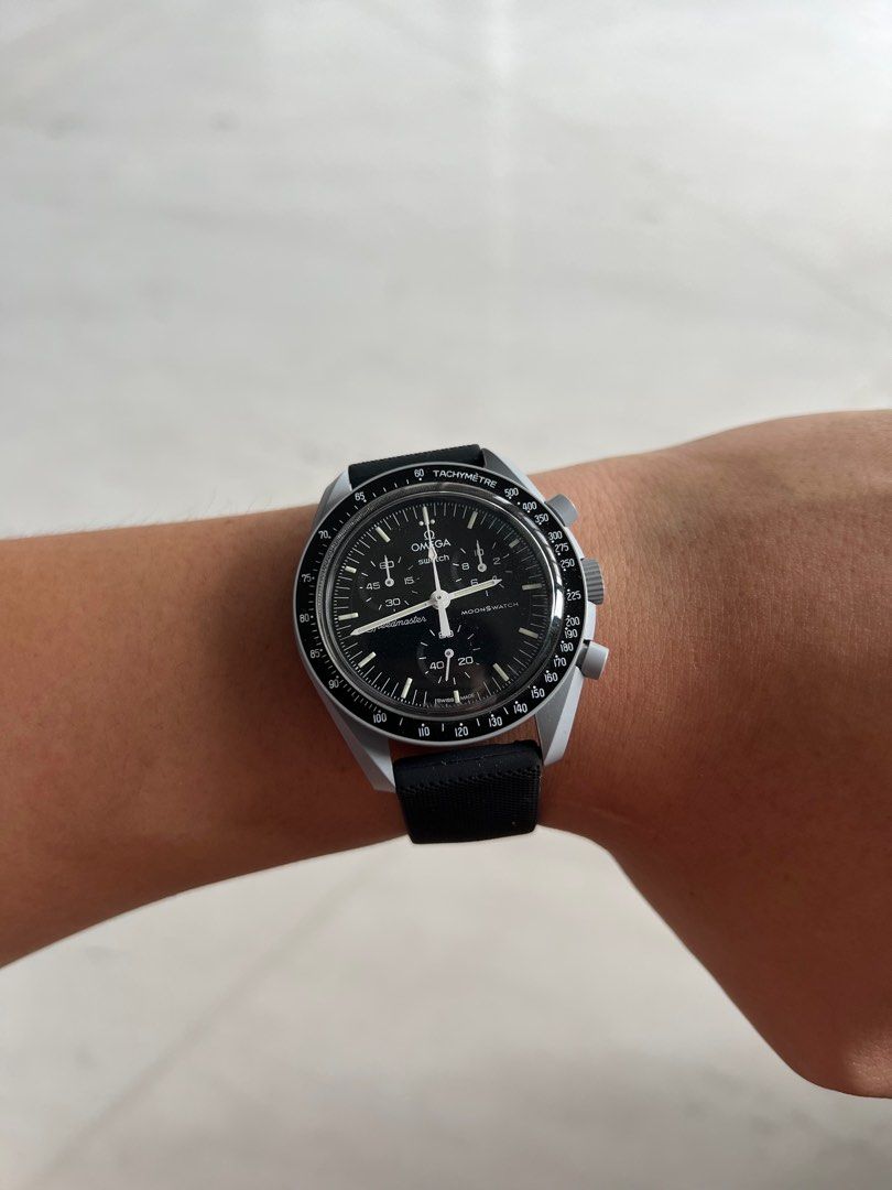 Omega speedmaster deals black rubber strap
