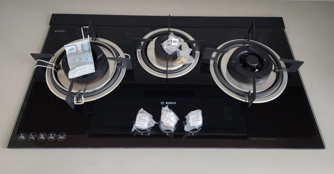 Bosch Gas Hob PBD7332SG, TV & Home Appliances, Kitchen Appliances