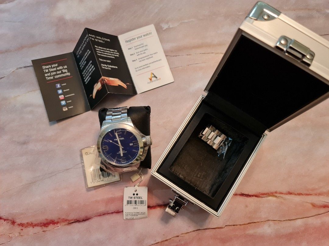 BRAND NEW TW STEEL WATCH Men s Fashion Watches Accessories Watches on Carousell