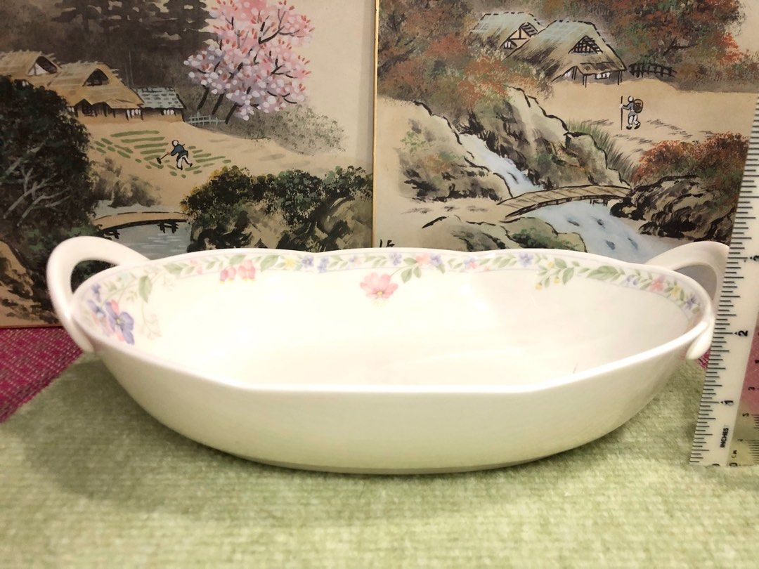 Branded Noritake Audrey handled porcelain dish made in Japan, Furniture