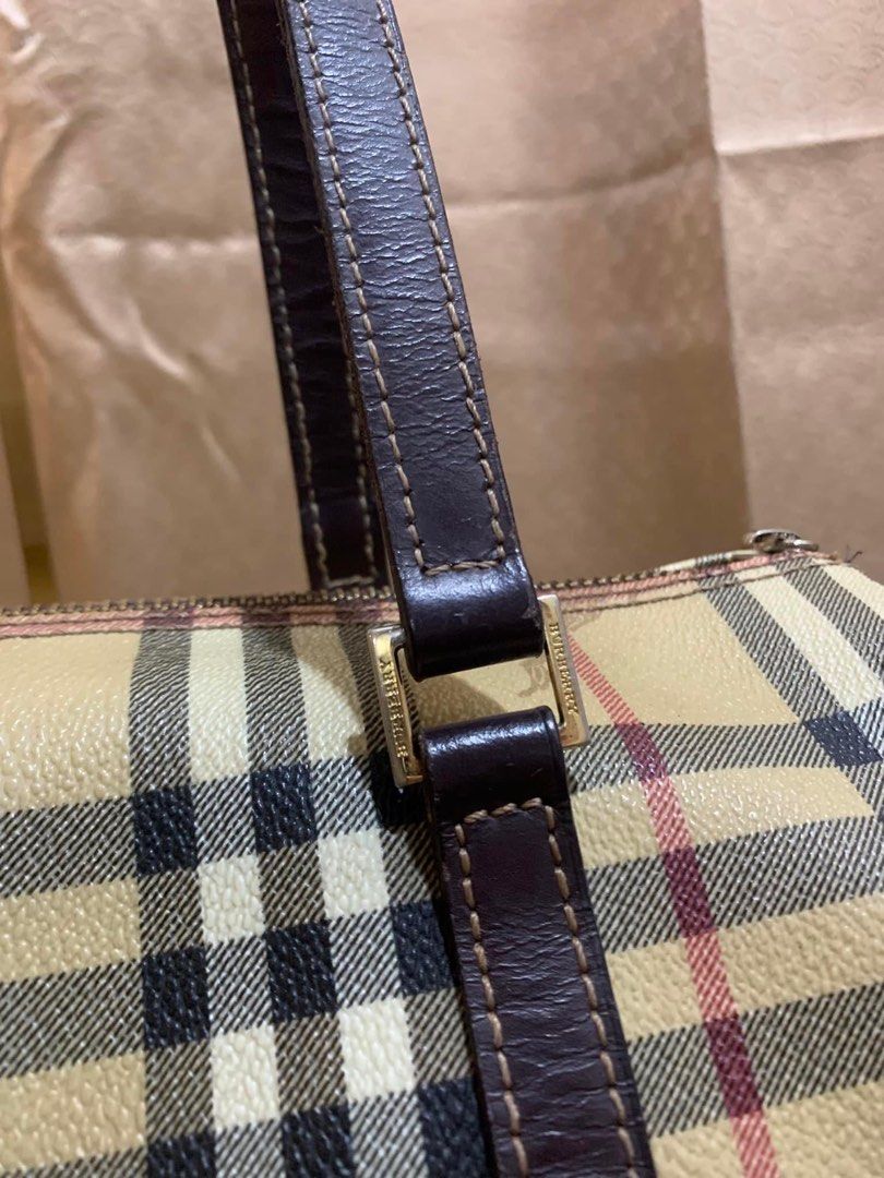 BURBERRY PAPILLON (Category: Luxury Bags & Wallets) located in Mandaluyong City. Submitted by mr018 (Listing ID 1252268422, Image 2). Description: Preloved authentic Burberry Papillon for sale! No issue 100% authentic For only 6k PM ME.