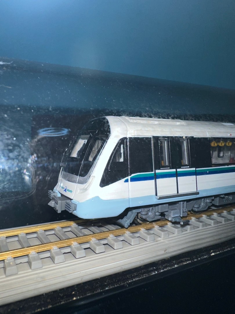 C951 SG MRT DOWNTOWN LINE TRAIN MODEL BOMBARDIER C951 SBS-TRANSIT SBST