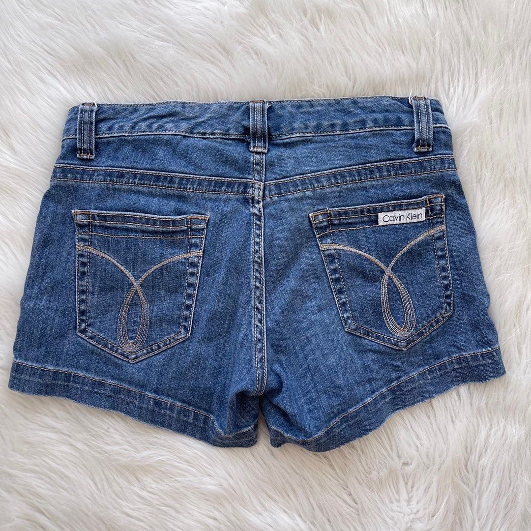 Calvin Klein shorts, Women's Fashion, Bottoms, Shorts on Carousell