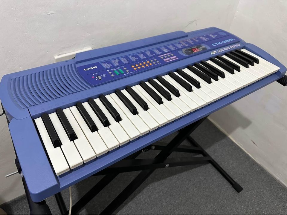 Casio CTK 220L 49 Key Piano Keyboard with Key Lighting Hobbies