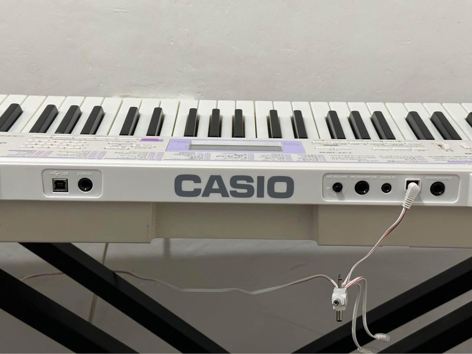 Casio LK-122 Electronic Keyboard 61 Standard Key Optical