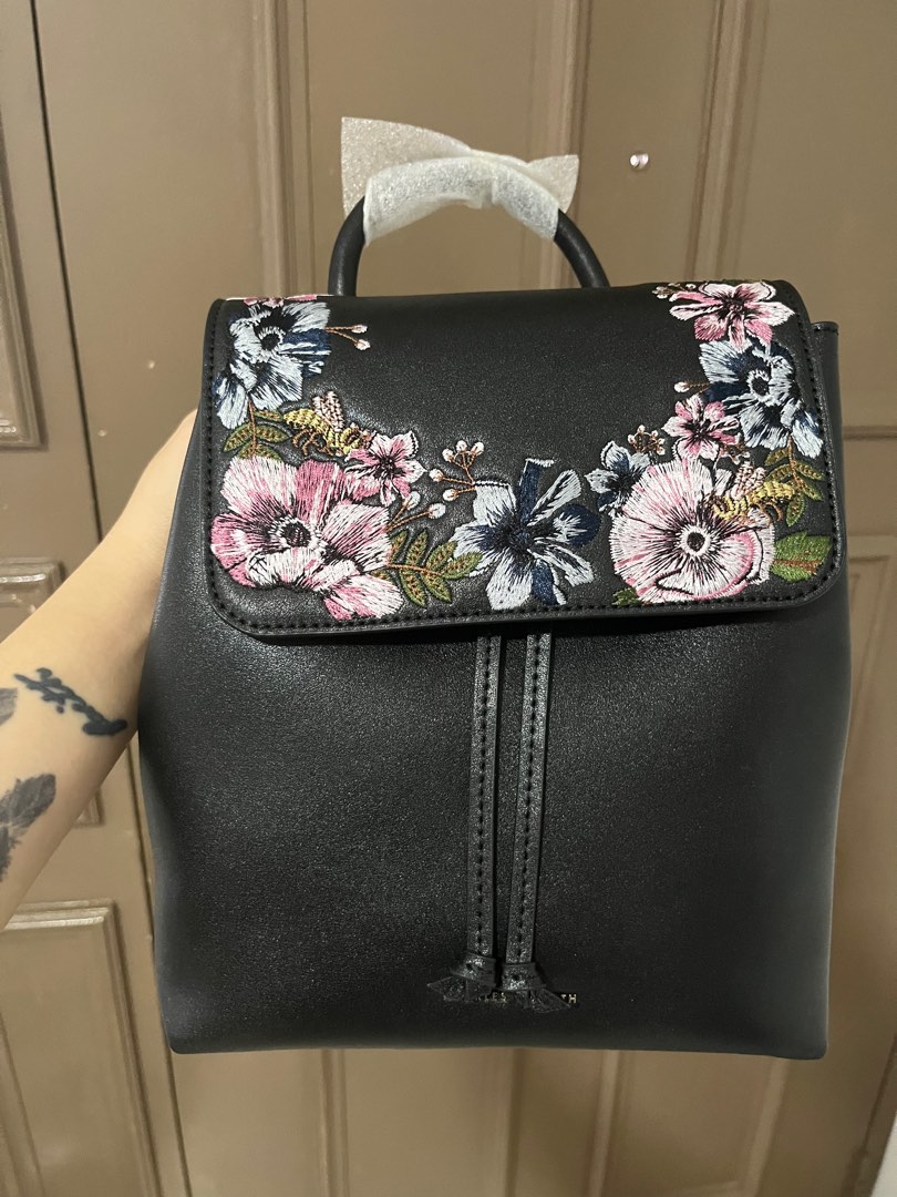 Charles and keith floral backpack outlet