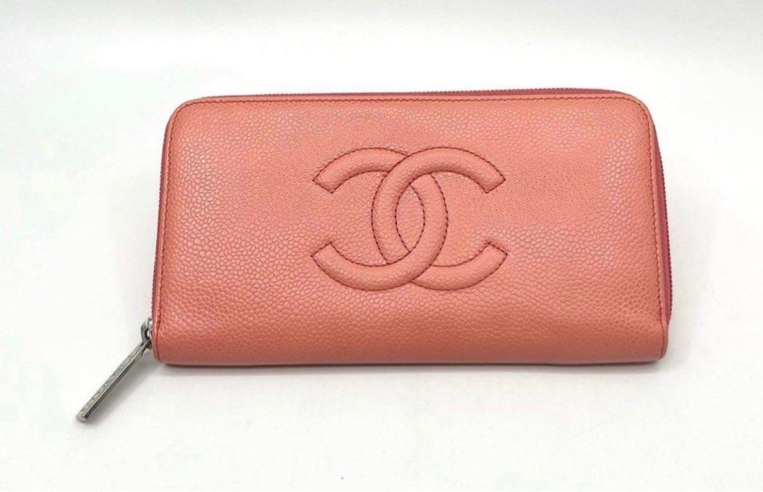 Clearance price for Chanel timeless zippy wallet in pink