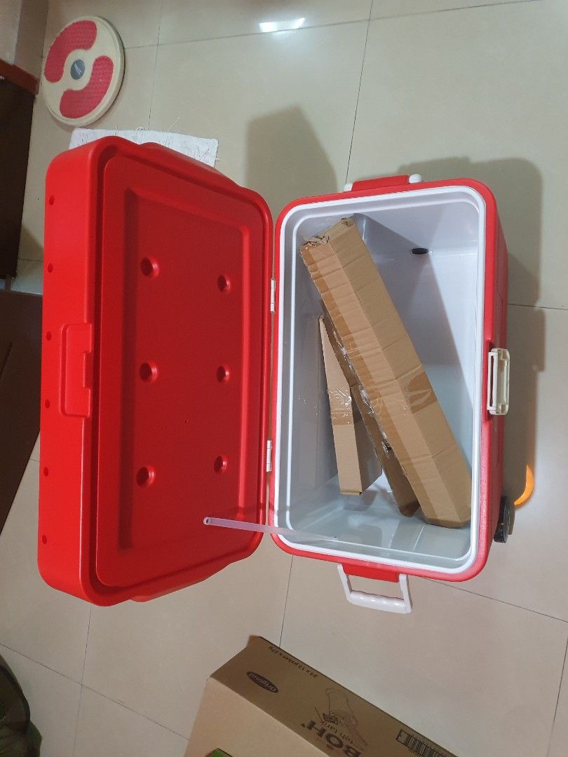 Coca Cola Limited Edition Foosball Cooler, Hobbies & Toys, Toys & Games