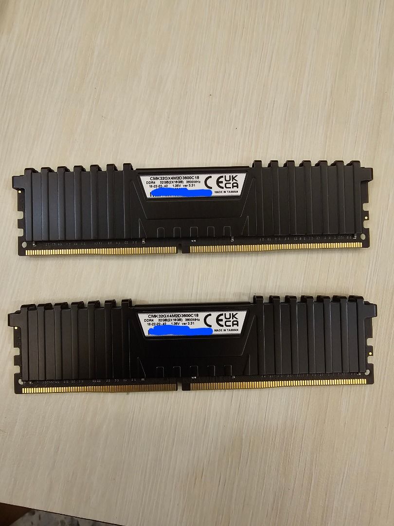 CORSAIR VENGEANCE LPX Black 32GB DDR4 DRAM 3600MHz C18 AMD