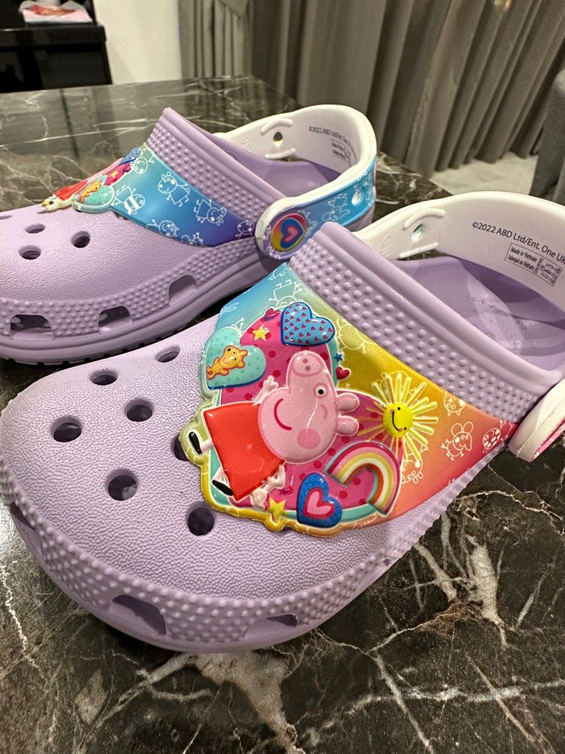 Peppa crocs 2025
