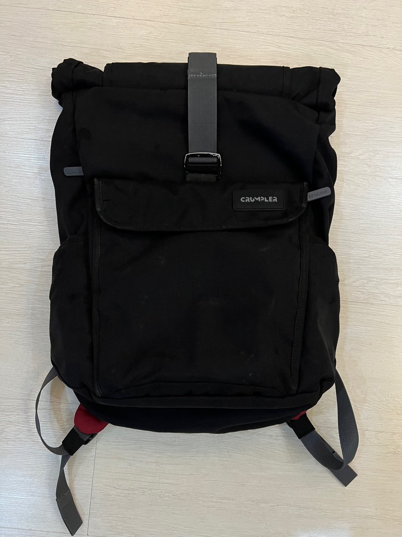 Crumpler happy place backpack hot sale review