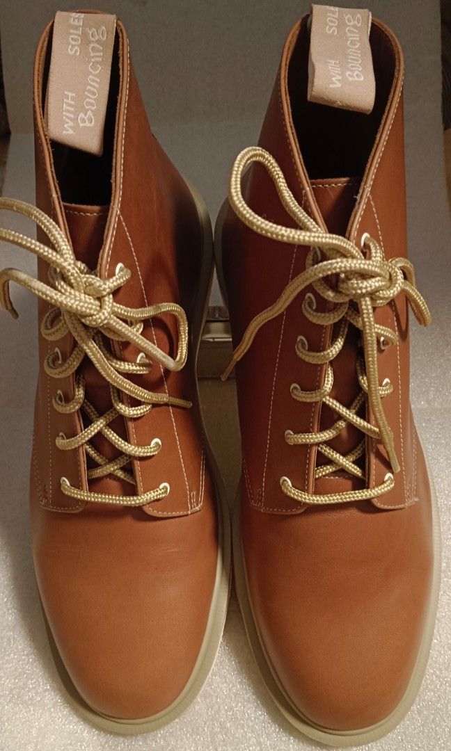 Dr Martens boot Carousell
