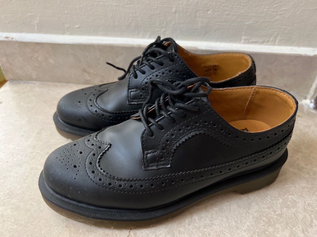 Dr martens 2025 womens oxford shoes