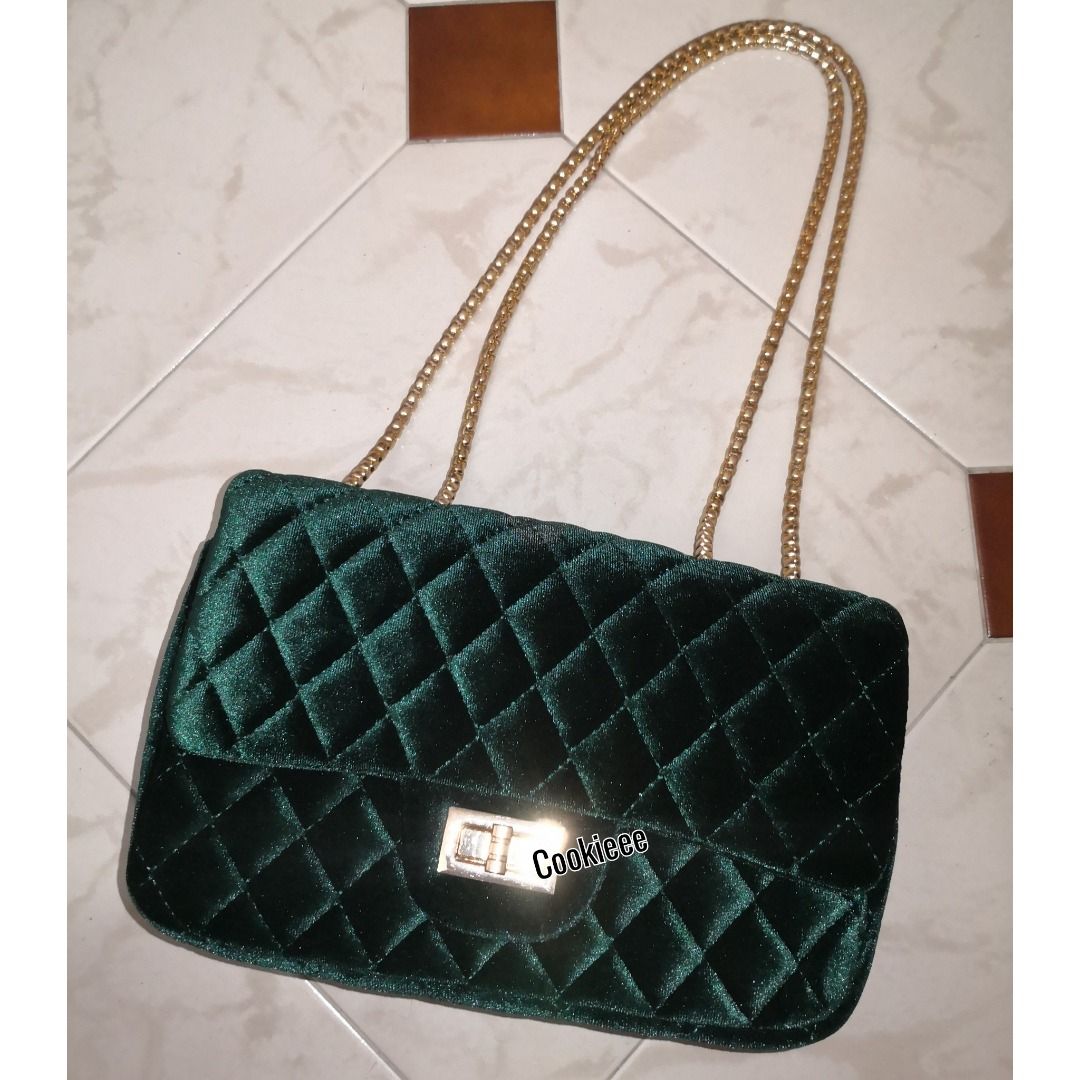 Chain clutch purse sales