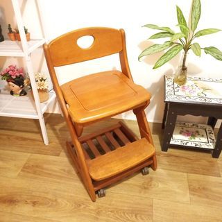 Ergonomic solid wood study chair with casters kids chair