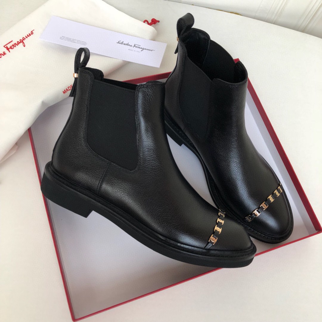Salvatore ferragamo women's on sale lario chelsea booties
