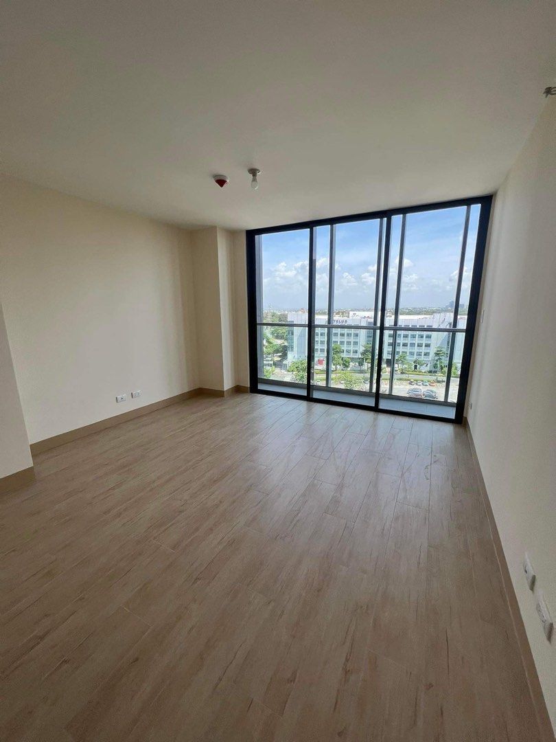 For Rent The Albany Luxury Residences At Mckinley West Penthouse unit