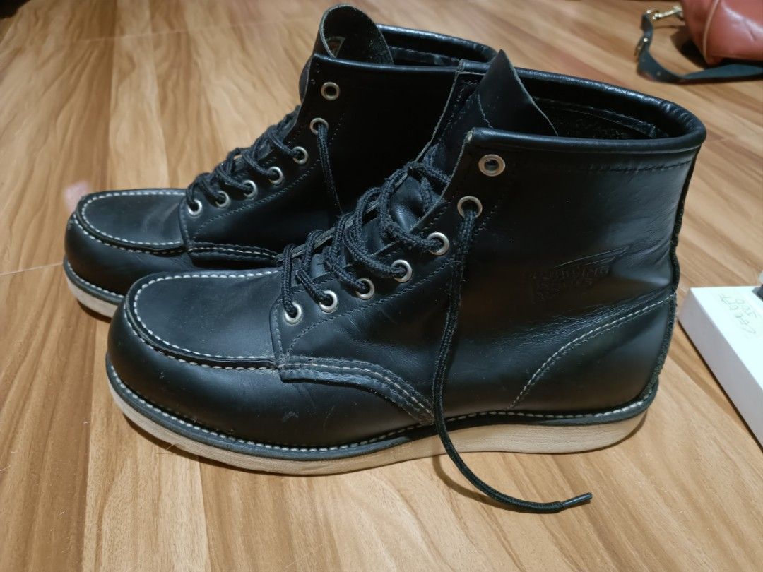 for sale red wing on Carousell