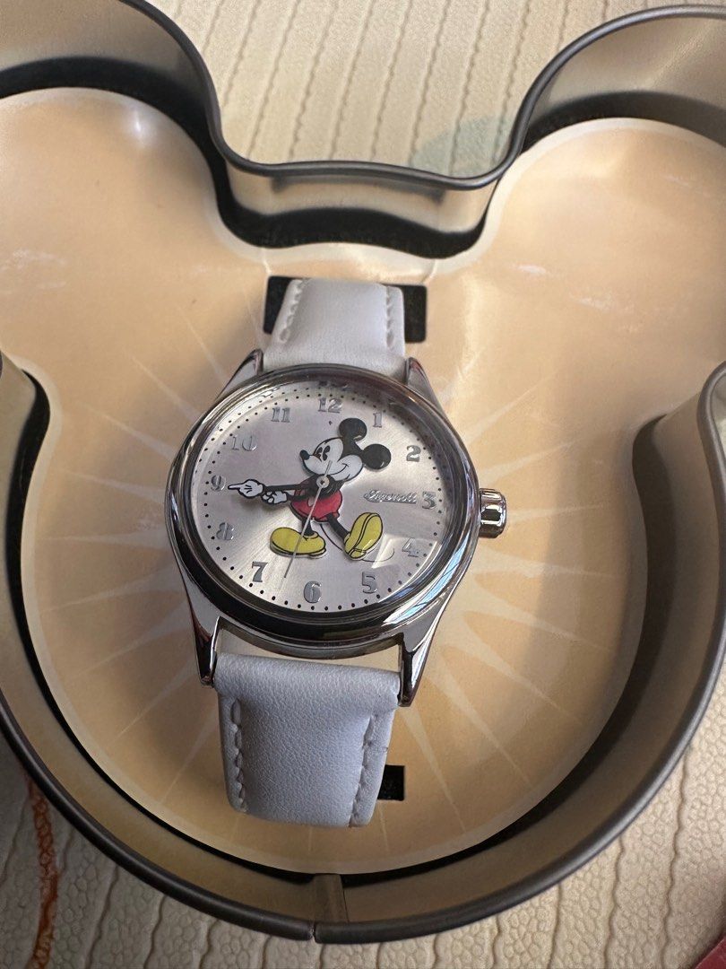 FREE TRACKED SHIPPING Established Watch Brand Ingersoll Classic Disney Mickey Mouse White Strap Watch