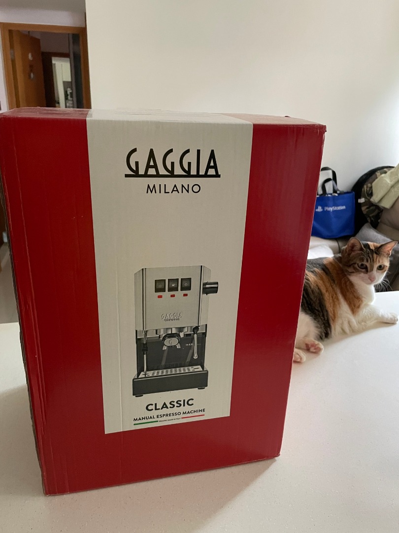 Gaggia Classic Pro White 白色咖啡機 (全新), 家庭電器, 廚房電器, 咖啡機及咖啡壺 Carousell