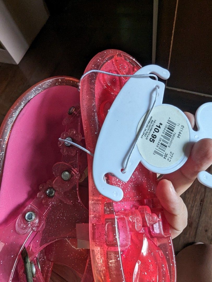Children's place jelly sandals discount