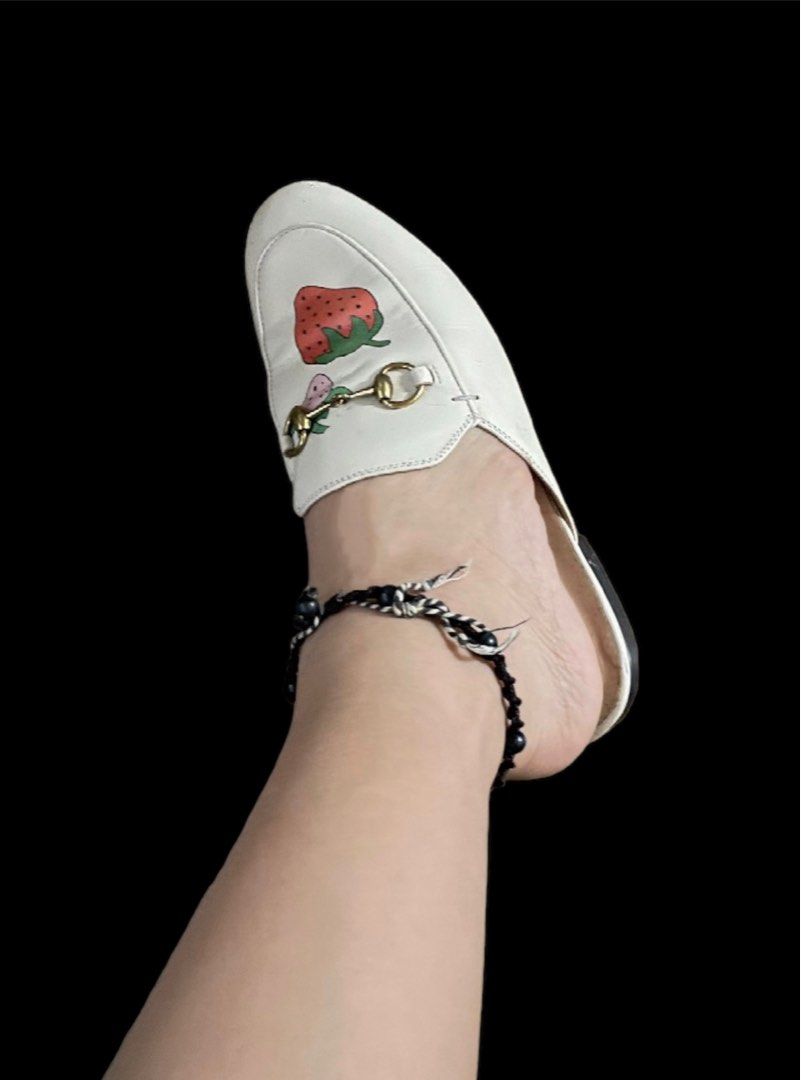 Gucci strawberry mules 2025