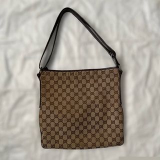 Gucci Authentic Sling bag