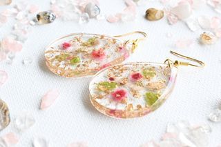Dried flower handmade resin earrings, Pressed rose earrings, Oval shape  earrings, Real flower earrings, Hypoallergenic earrings