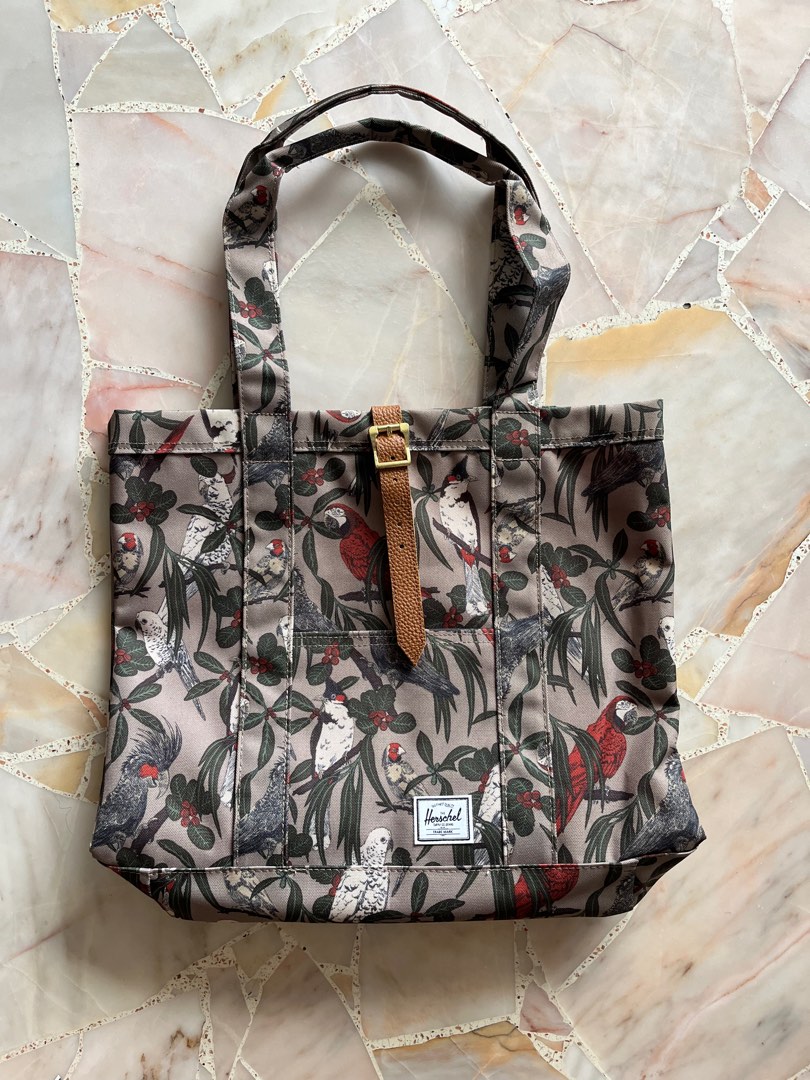 Herschel canvas hotsell tote