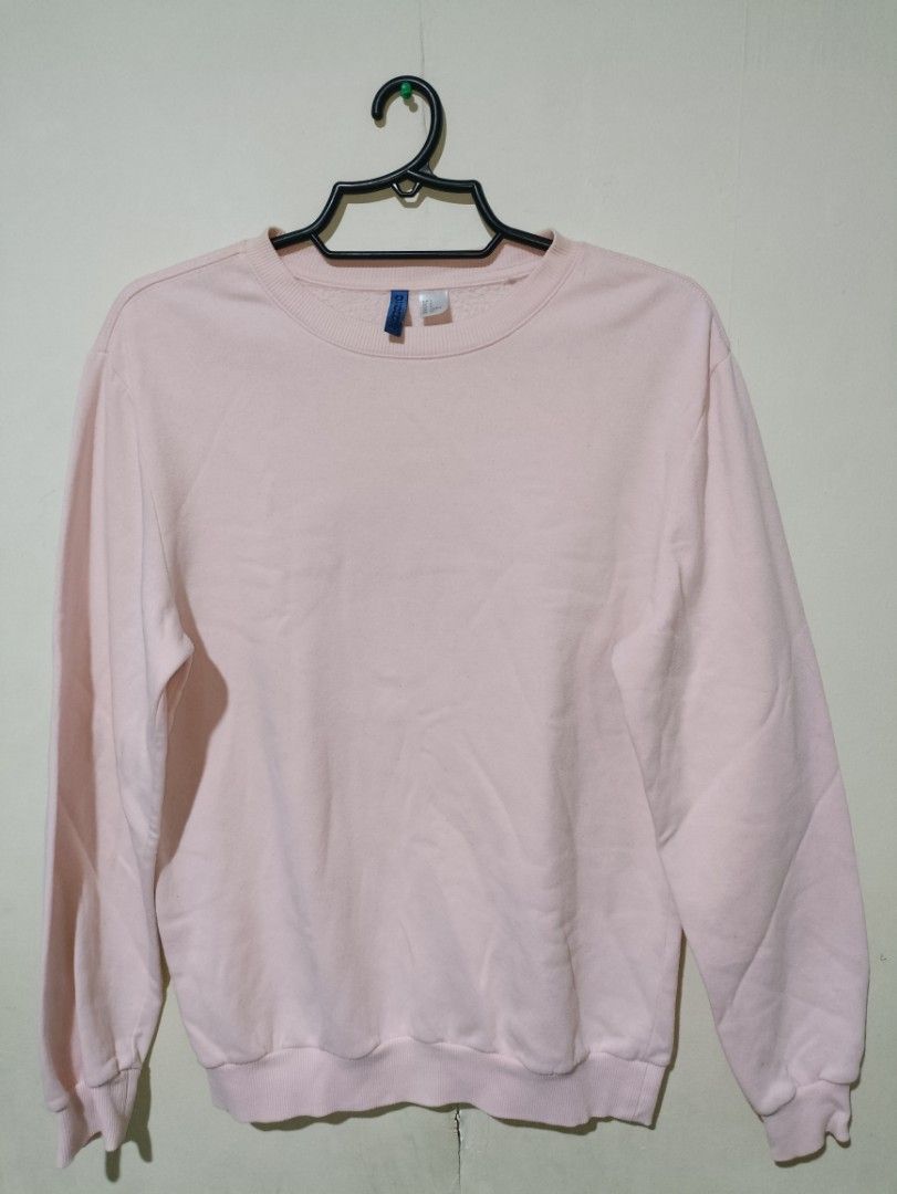 Hu0026M Divided Pullover Sweatshirt, Men's Fashion, Coats, Jackets and  Outerwear on Carousell