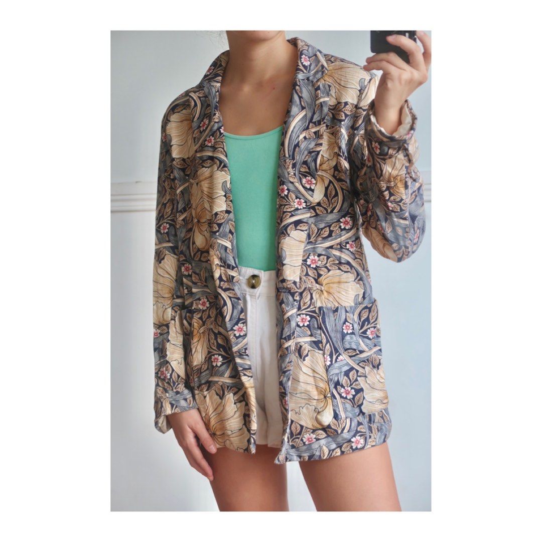 H M floral blazer Women s Fashion Coats Jackets and Outerwear