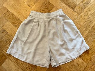 H&M shorts (EU34)