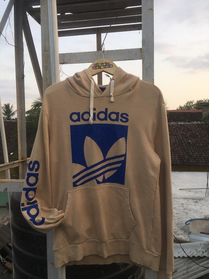 Hoodie Adidas Spell Out, Fesyen Pria, Pakaian , Atasan di Carousell
