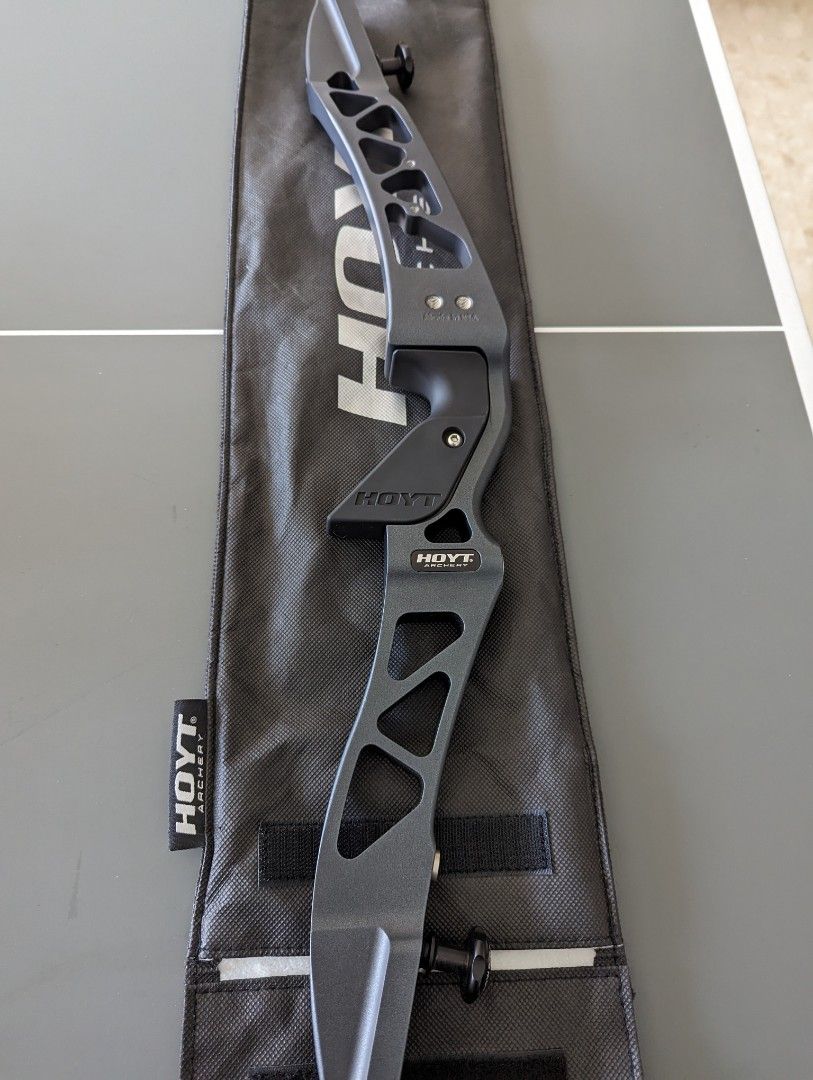 Hoyt Xakt matt grey riser, Sports Equipment, Other Sports Equipment and ...