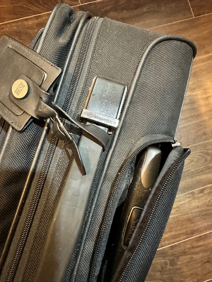 Hugo boss carry bag online