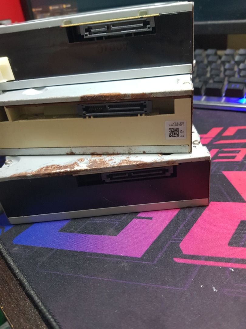 Internal SATA DVD/CD Rewritable Drive, Computers & Tech, Parts