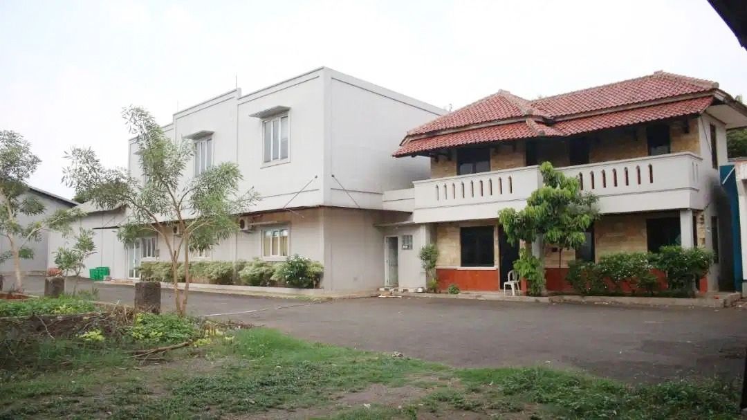 jual_gudang_dan_kantor_di_jati_1693539658_72062b63_progressive