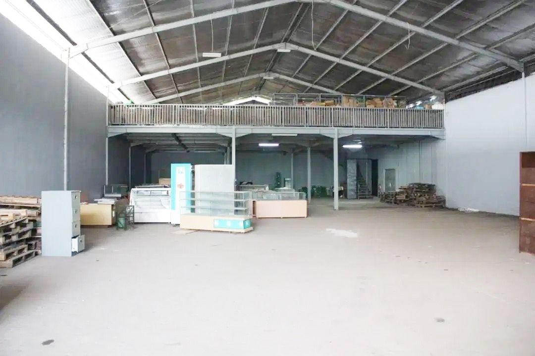 jual_gudang_dan_kantor_di_jati_1693539658_8681046a_progressive